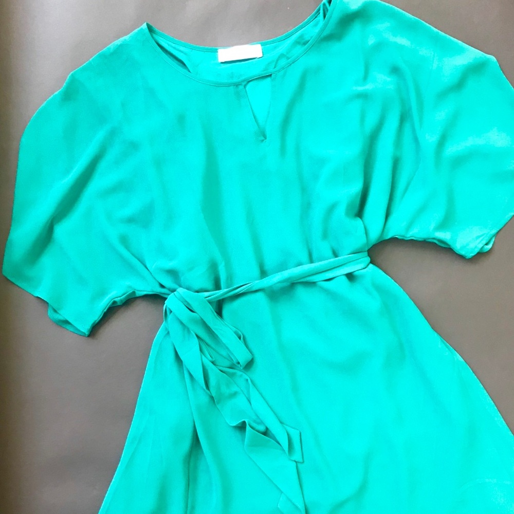 Green party/cocktail dress with built-in slip.